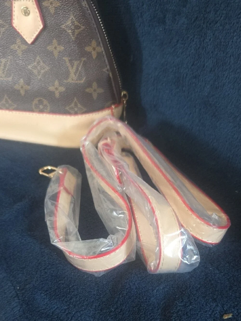 N/A iconic monogram